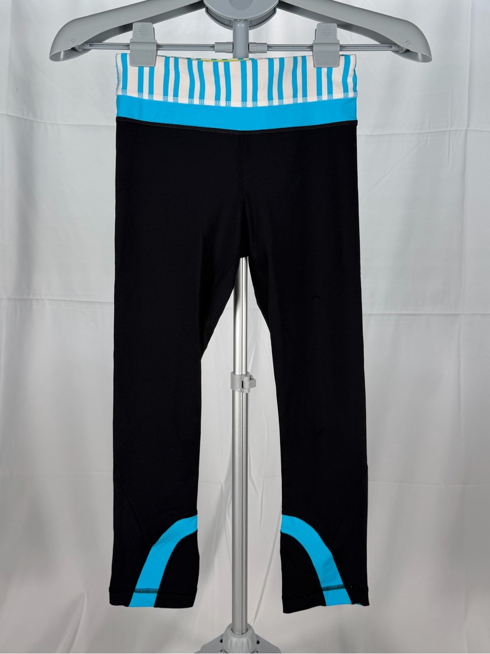 Lululemon Leggings Womens Size 2 Run Inspire Crop Black Blue Yoga Gym Workout